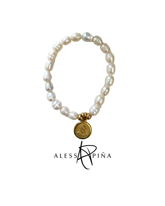 Pulsera de perlas escapulario